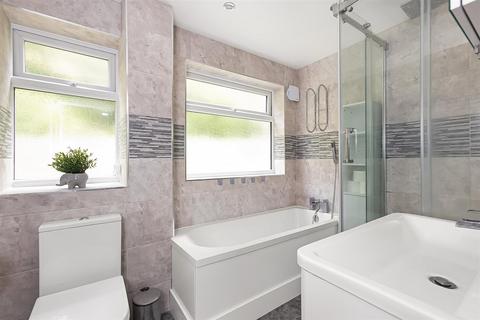 undefined, Beechwood Road, Caterham CR3