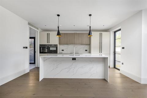 undefined, Firs Avenue, East Sheen, SW14