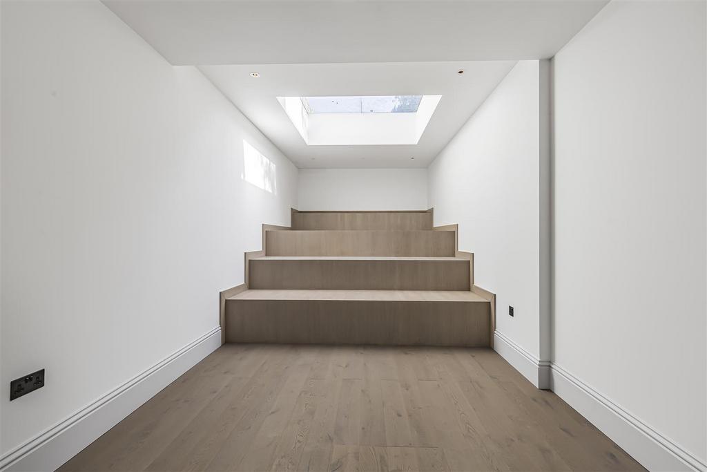 James anderson-2a firs avenue-sw14   18 .JPG