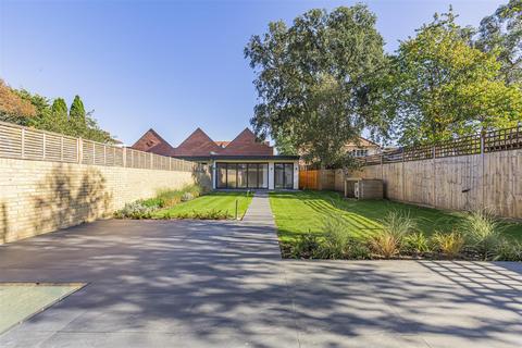undefined, Firs Avenue, East Sheen, SW14