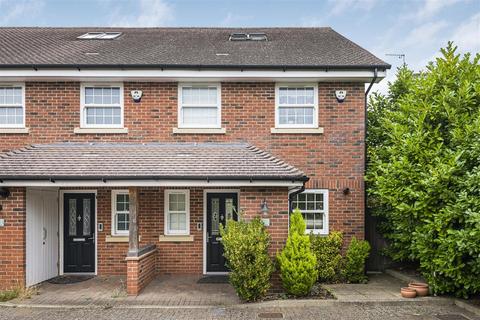 3 bedroom end of terrace house for sale, Battlers Mews, Radlett