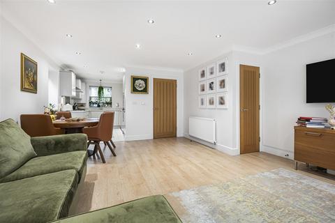 3 bedroom end of terrace house for sale, Battlers Mews, Radlett