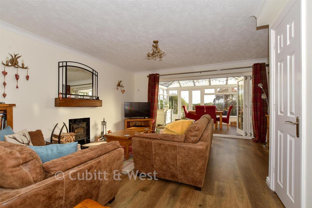 Lounge / Dining Room