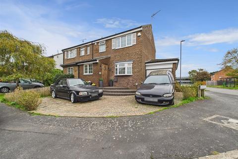 3 bedroom semi-detached house for sale, Austen Place, Aylesbury HP19