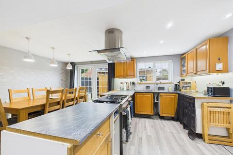 3 bedroom semi-detached house for sale, Austen Place, Aylesbury HP19