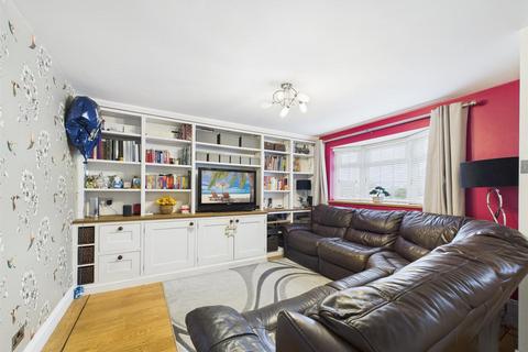 3 bedroom semi-detached house for sale, Austen Place, Aylesbury HP19