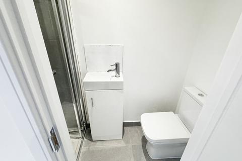 Studio to rent, Edmeston Close, Homerton, E9