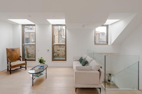 3 bedroom apartment for sale, Gosfield Street, London W1W