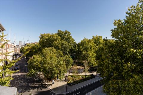 3 bedroom flat for sale, Upper Brook Street, London, W1K