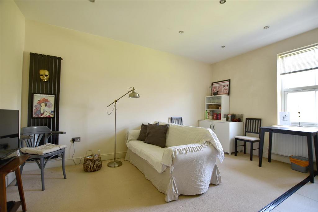 Living Room.JPG