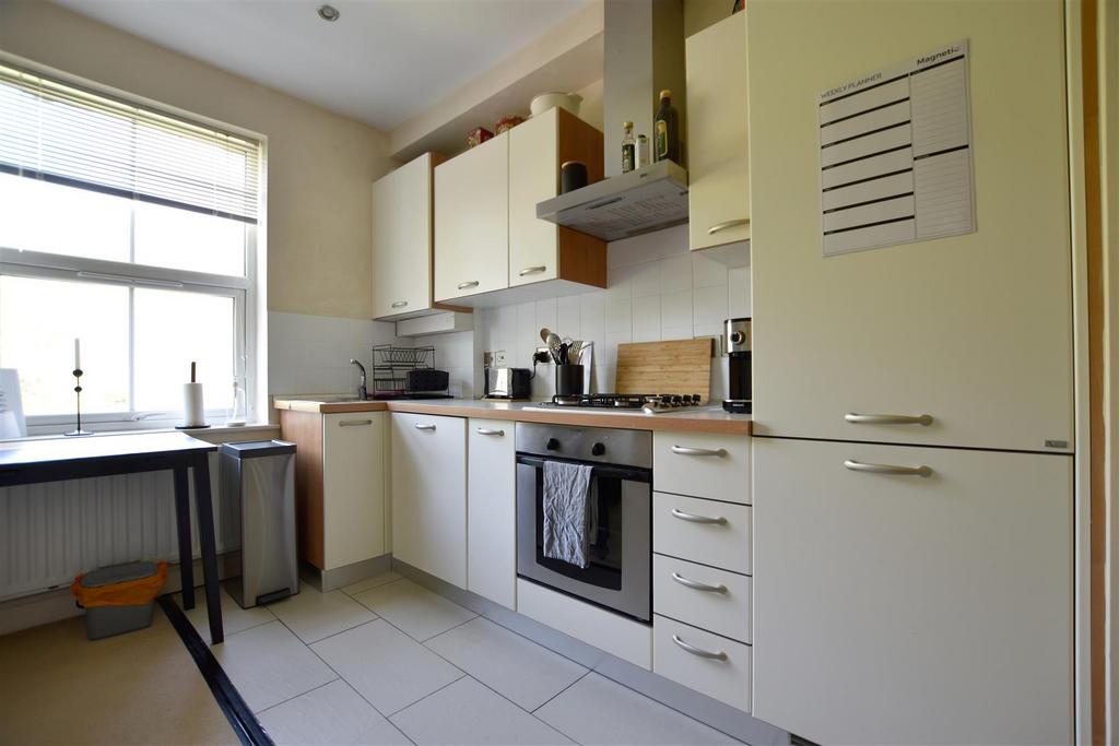 Kitchen.JPG