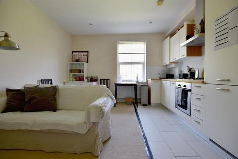 undefined, Nutfield Road, Redhill
