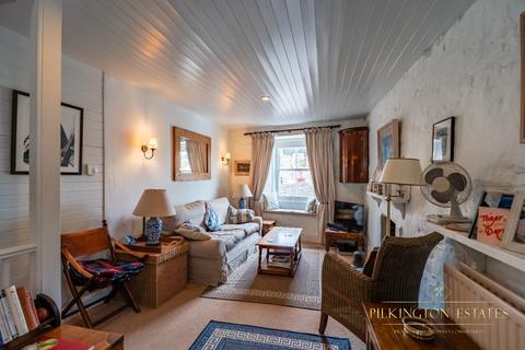 8 Mill Road, Padstow, PL28 8BT