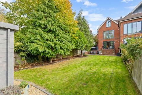 2 bedroom flat for sale, Melville Avenue, South Croydon CR2