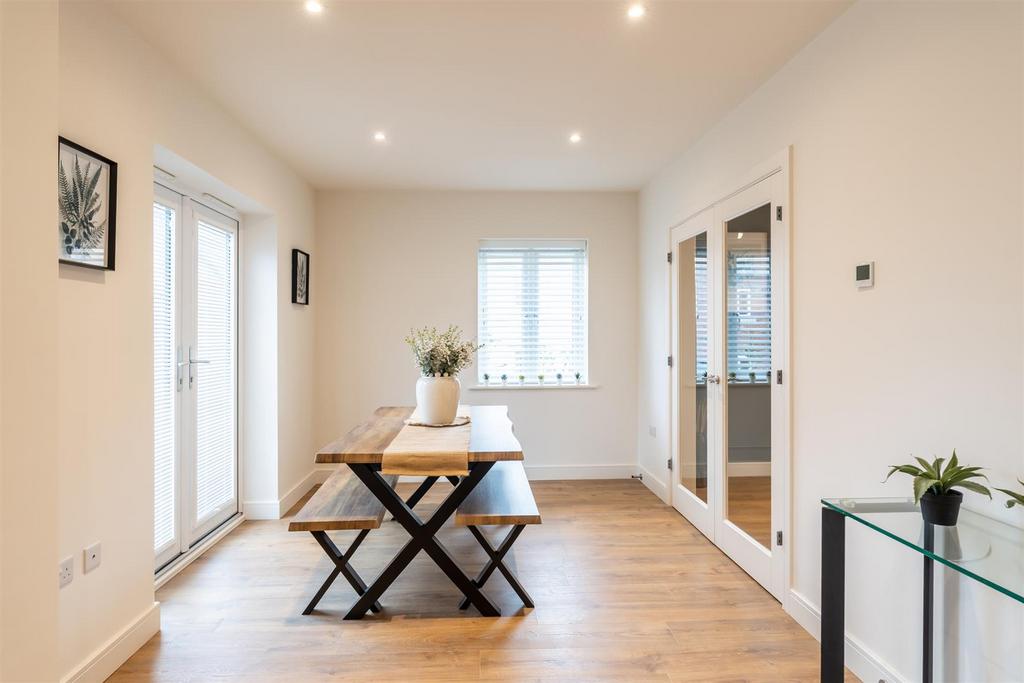 Dining Kitchen