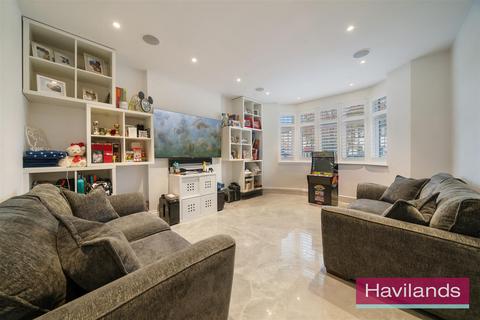 undefined, Broadfields Avenue, London