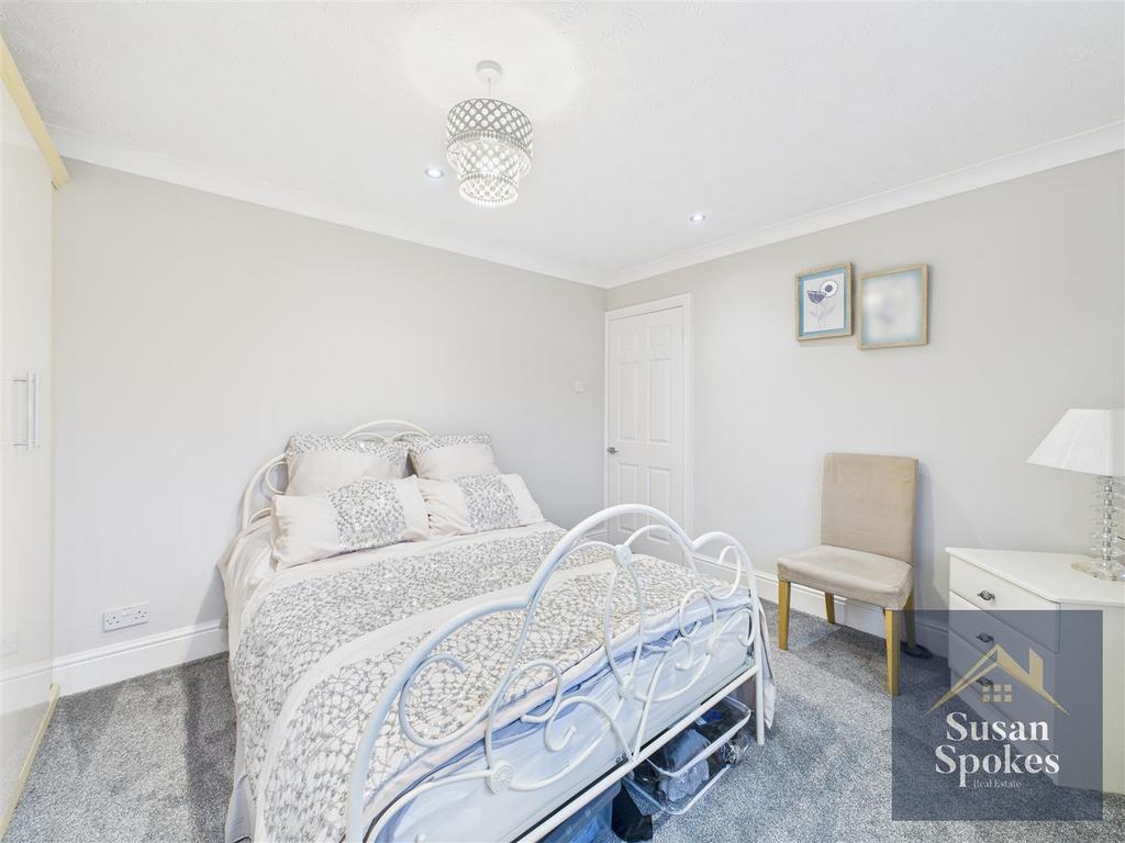 CAM01858 G0-PR0187-STILL036.jpg