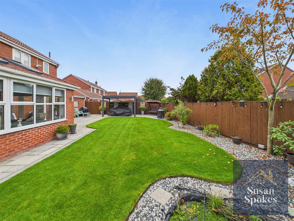 CAM01858 G0-PR0187-STILL004.jpg