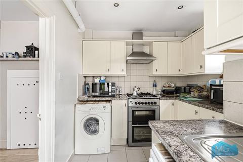 4 bedroom end of terrace house for sale, Etchingham Park Road, London, N3