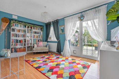 undefined, Plover Close, Staines-upon-Thames, TW18