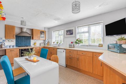 undefined, Plover Close, Staines-upon-Thames, TW18