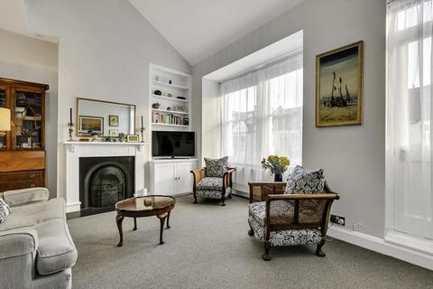Gowan Avenue, London