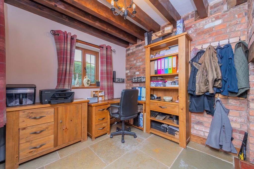 Study Emily Dimelow Ewemove Whitchurchand Nantwich