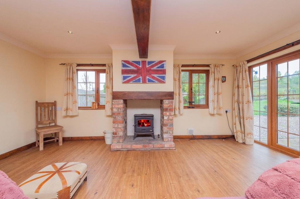 Living room 2. Emily Dimelow Ewemove Whitchurchand Nan