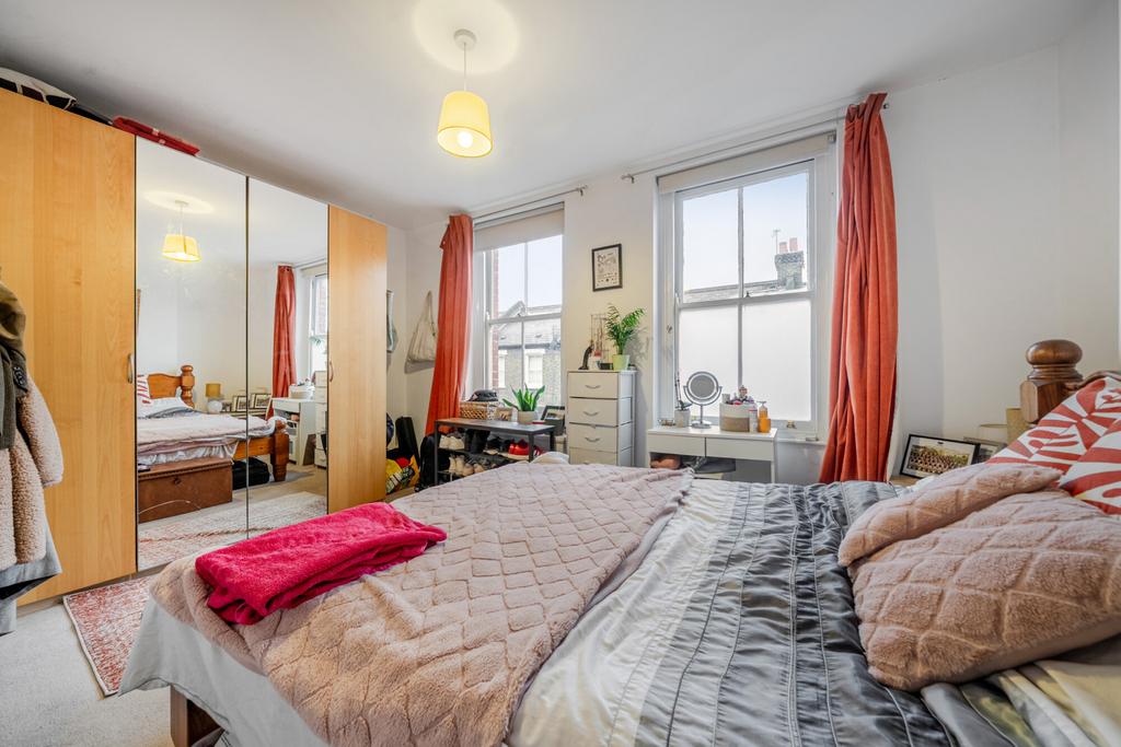 1386803 3 6931783...