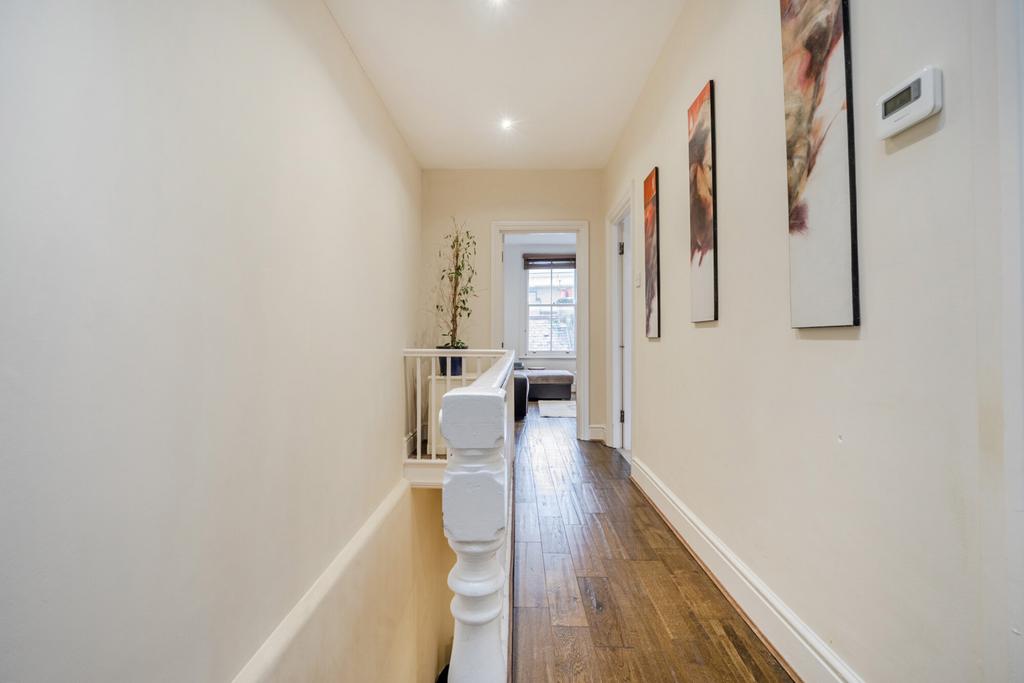 1386803 13 693179...