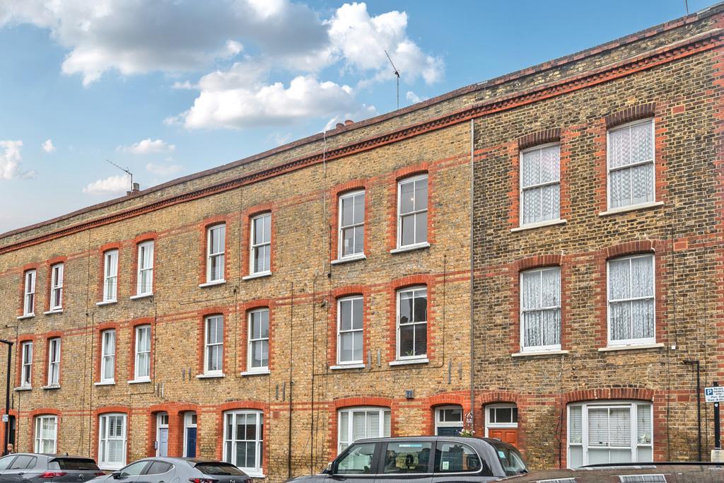 1386803 16 693179...