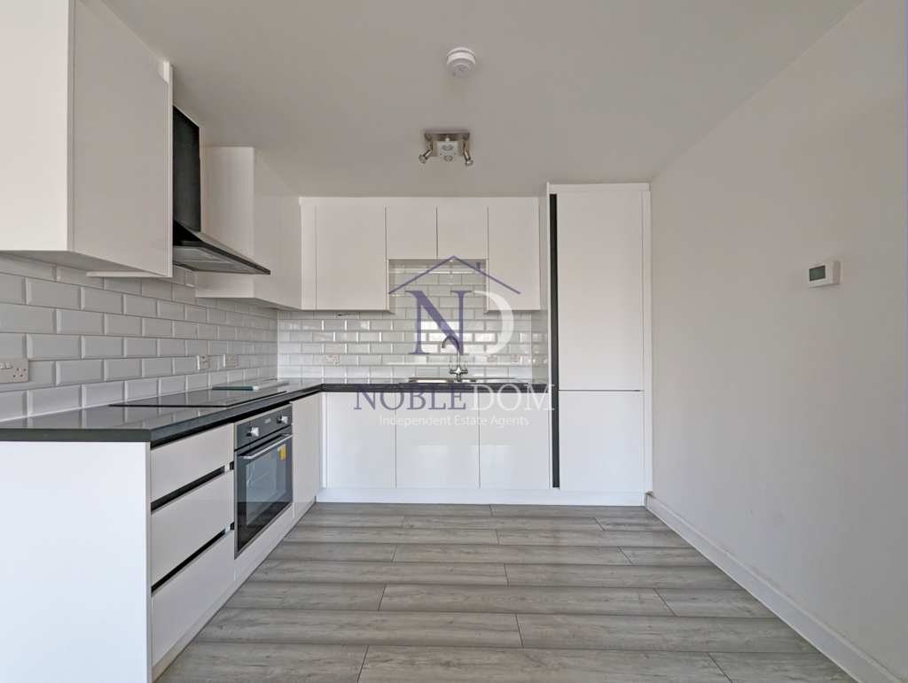 2 bedroom 2 bathroom flat in hounslow