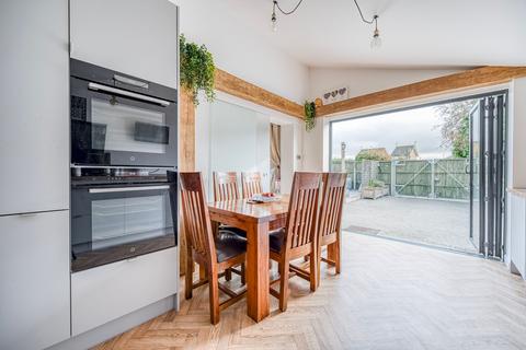 3 bedroom end of terrace house for sale, Fern Gardens, Belton