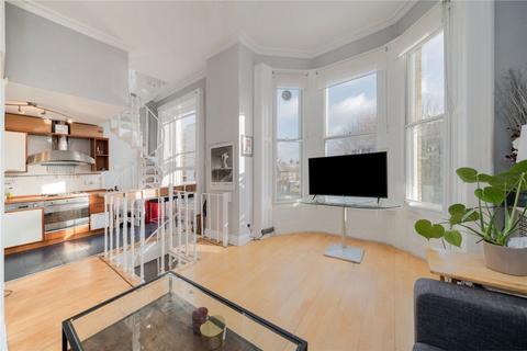2 bedroom flat for sale, Airlie Gardens, London W8