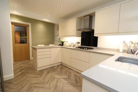 undefined, Normanhurst, Hutton, Brentwood