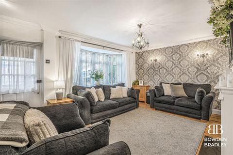3 bedroom end of terrace house for sale, Verderers Road, Chigwell