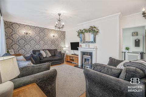 3 bedroom end of terrace house for sale, Verderers Road, Chigwell