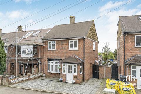 3 bedroom end of terrace house for sale, Verderers Road, Chigwell