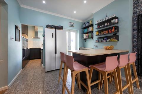 undefined, Wilton Road, London N10