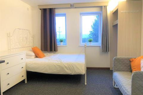 Studio to rent, Charter Avenue, Coventry CV4