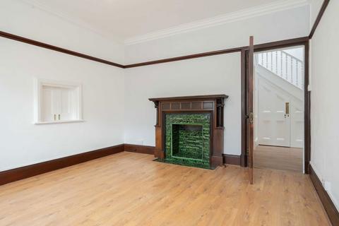 4 bedroom maisonette to rent, Pembridge Place, London W2