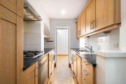 2 bedroom flat for sale, Sylvester Path, Hackney, London, E8