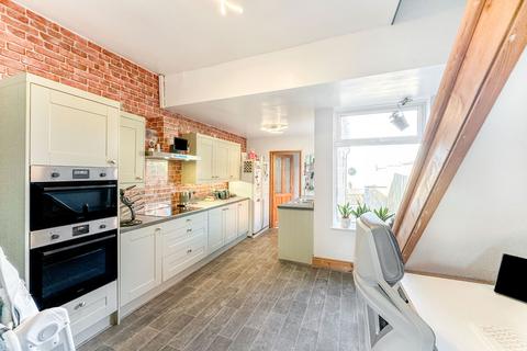 2 bedroom terraced house for sale, Main Street, Hull HU12