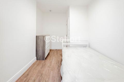 House share to rent, Queens Crescent, London NW5