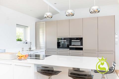 4 bedroom detached house for sale, Brownsea View Avenue, Poole BH14