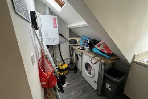 1 bedroom apartment to rent, 7 Napier Terrace, Flat 3
