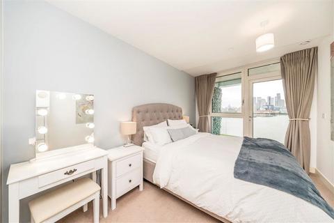 2 bedroom flat for sale, Telegraph Avenue, London SE10