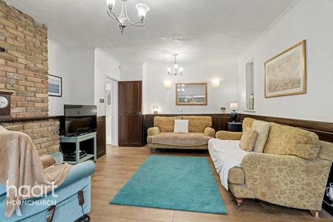 undefined, Edison Avenue, Hornchurch