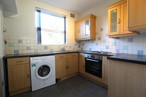 2 bedroom terraced house to rent, Kyle Crescent, Sheffield