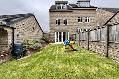 undefined, Castle Stead Drive, Bradford BD13